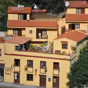 hotel-rural-villa-de-hermigua.in-canary-islands.com/