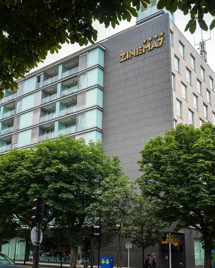 Hotel Zinema7 Σαν Σεμπαστιάν 4*,